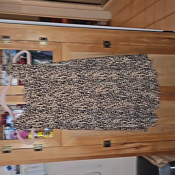 NWT Old Navy L Long Tank Animal Print MISPLACED THIS CURRENTLY NOT FOR SALE - Picture 2 of 3